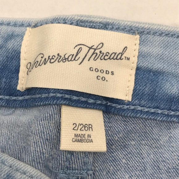 Universal Thread Women's Size 2 High Rise Midi Short Blue Denim Light Acid Wash - Picture 6 of 16